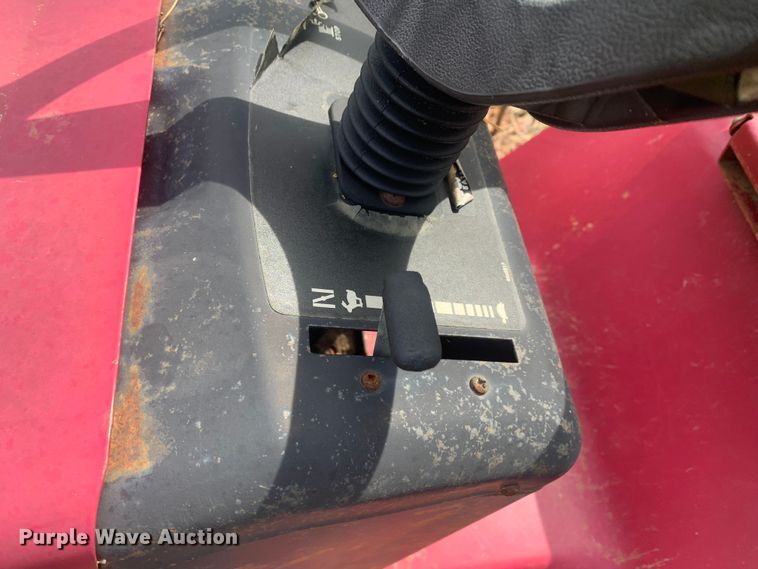 image for item LI9142 1999 Murray 40504X92A  lawn mower