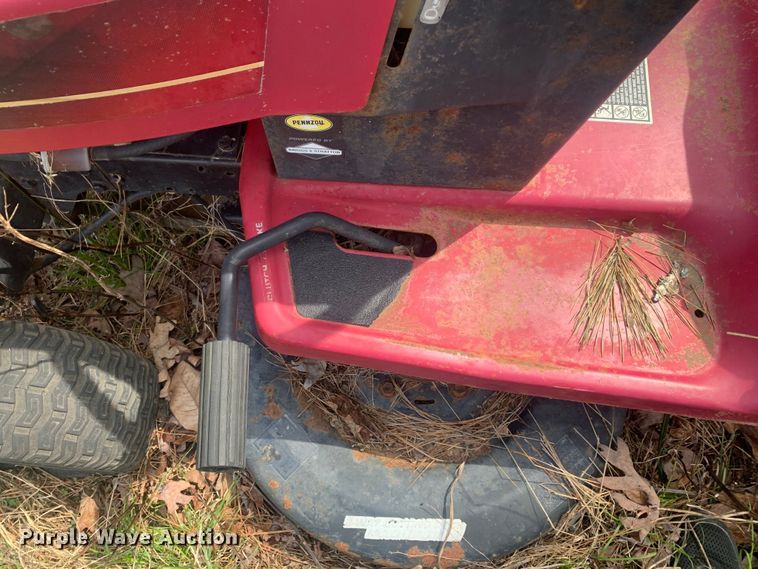 image for item LI9142 1999 Murray 40504X92A  lawn mower