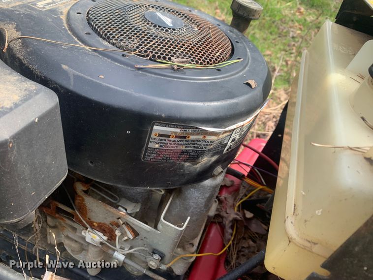 image for item LI9142 1999 Murray 40504X92A  lawn mower