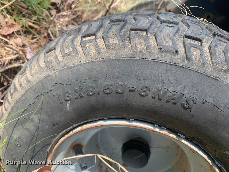 image for item LI9142 1999 Murray 40504X92A  lawn mower