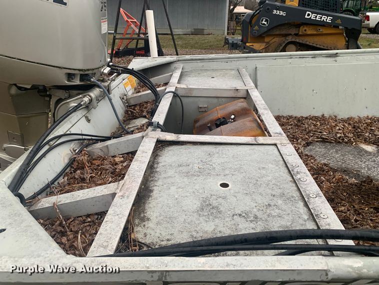 image for item LI9151 1997 Roughneck 1960M  boat