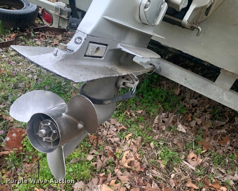 image for item LI9151 1997 Roughneck 1960M  boat