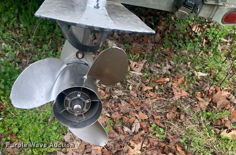 image for item LI9151 1997 Roughneck 1960M  boat