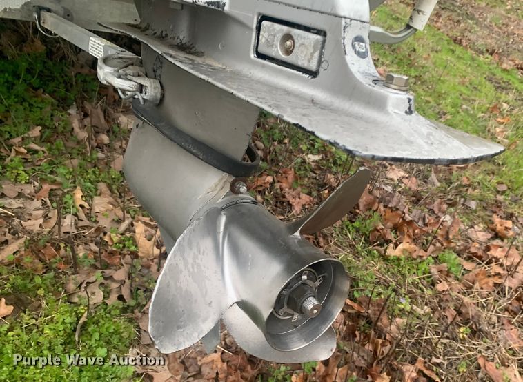 image for item LI9151 1997 Roughneck 1960M  boat