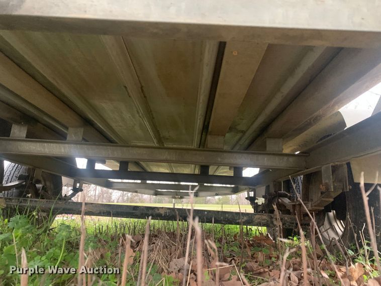 image for item LI9151 1997 Roughneck 1960M  boat