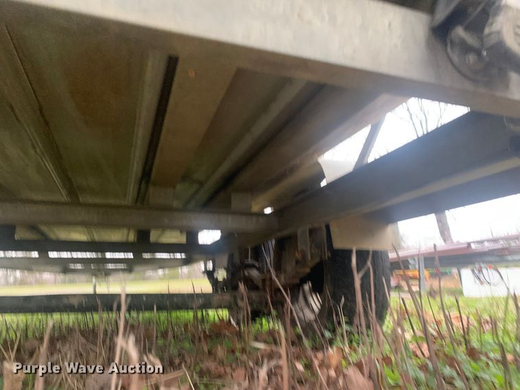 image for item LI9151 1997 Roughneck 1960M  boat