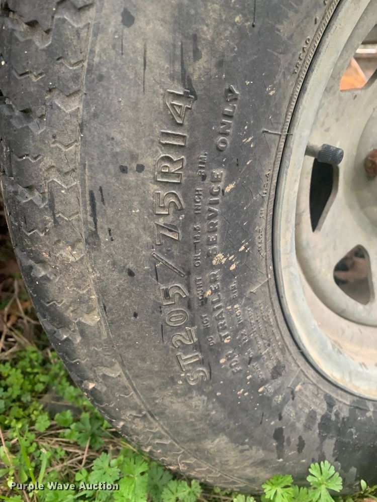 image for item LI9151 1997 Roughneck 1960M  boat