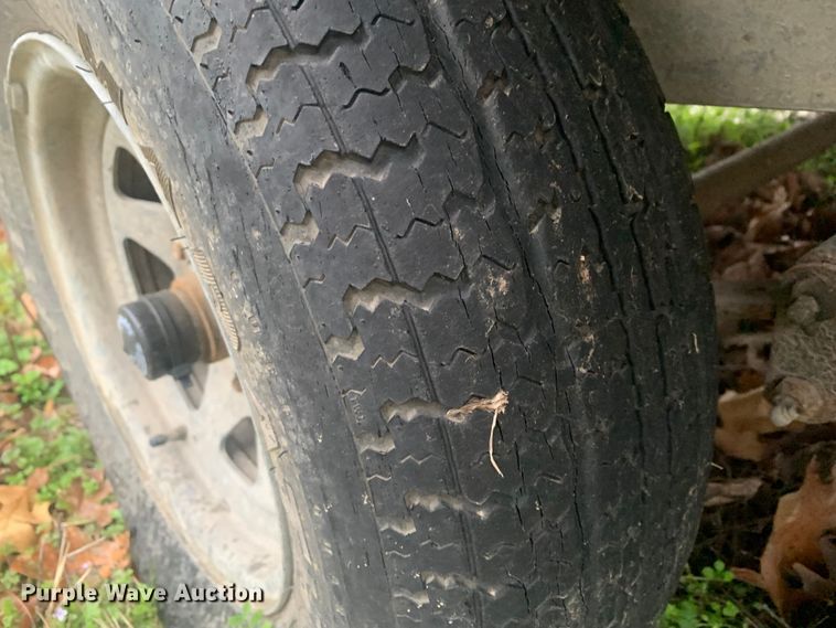 image for item LI9151 1997 Roughneck 1960M  boat