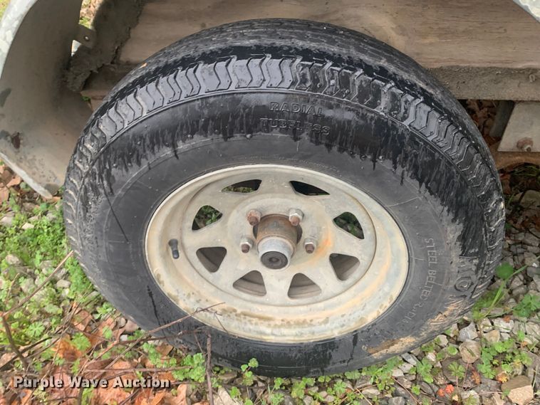 image for item LI9151 1997 Roughneck 1960M  boat