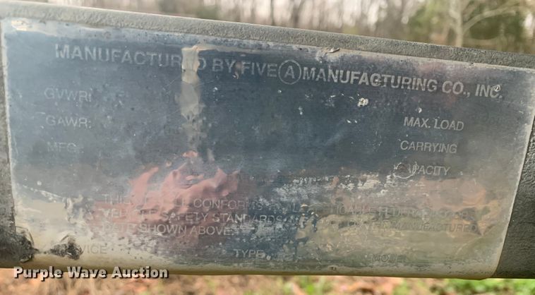 image for item LI9151 1997 Roughneck 1960M  boat