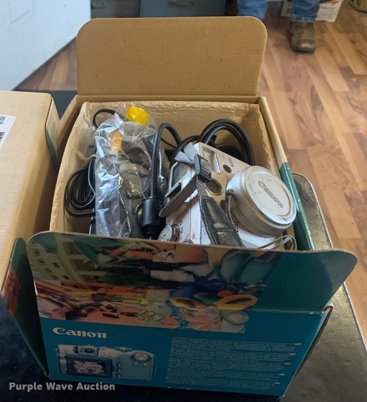 image for item LI9152 Canon PC1015  digital camera