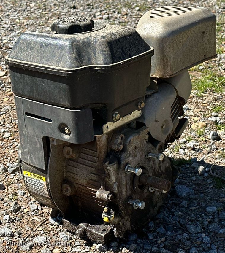 image for item LR9558 Briggs & Stratton Intek 206  engine