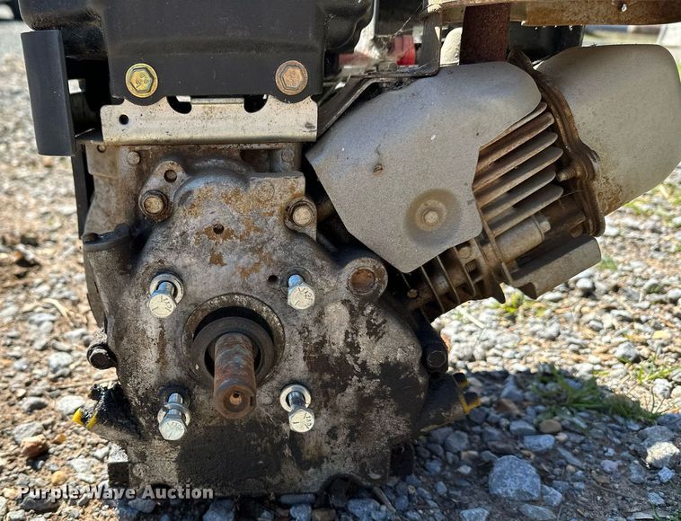 image for item LR9558 Briggs & Stratton Intek 206  engine