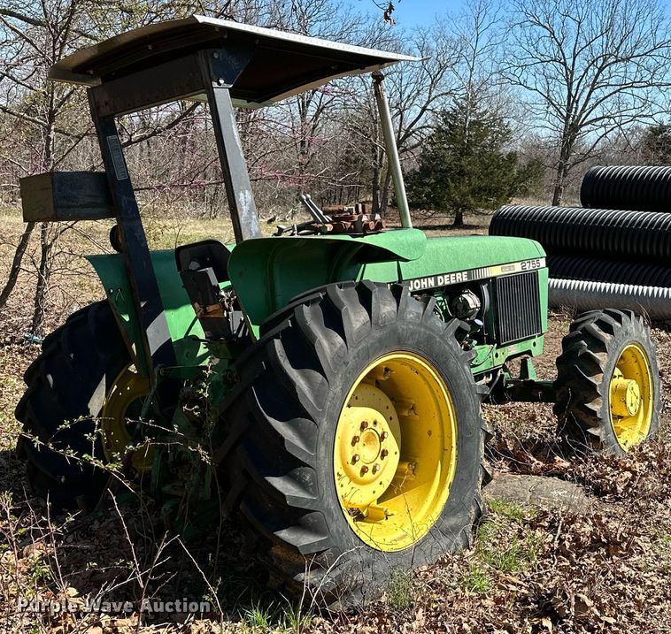 image for item LR9559 1990 John Deere 2755  MFWD tractor