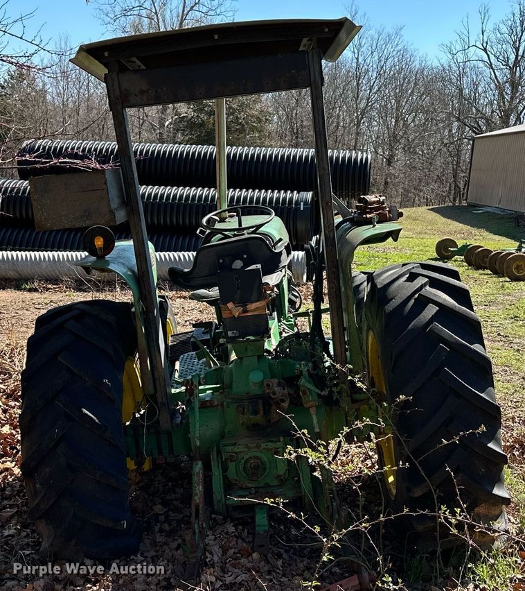image for item LR9559 1990 John Deere 2755  MFWD tractor