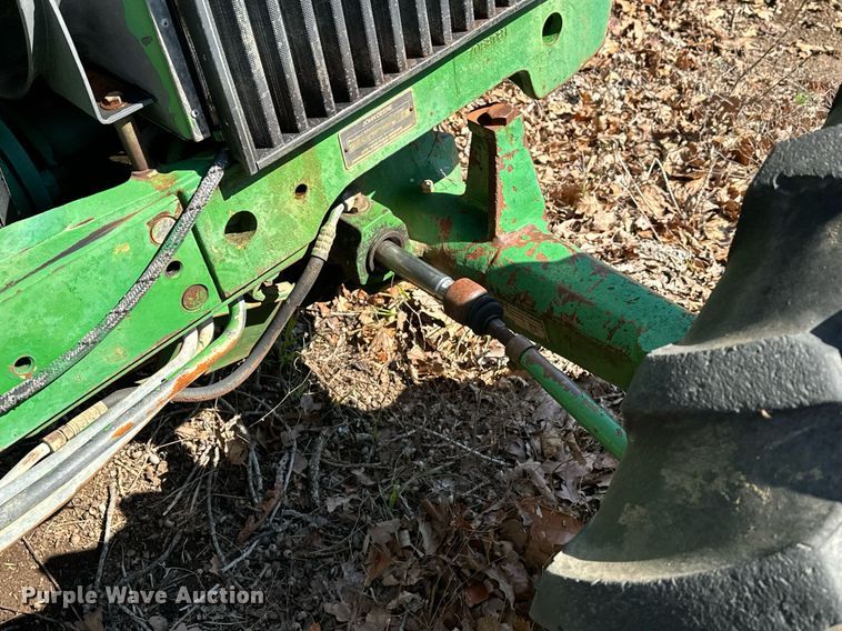 image for item LR9559 1990 John Deere 2755  MFWD tractor