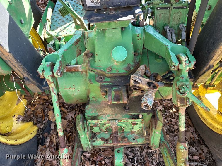 image for item LR9559 1990 John Deere 2755  MFWD tractor