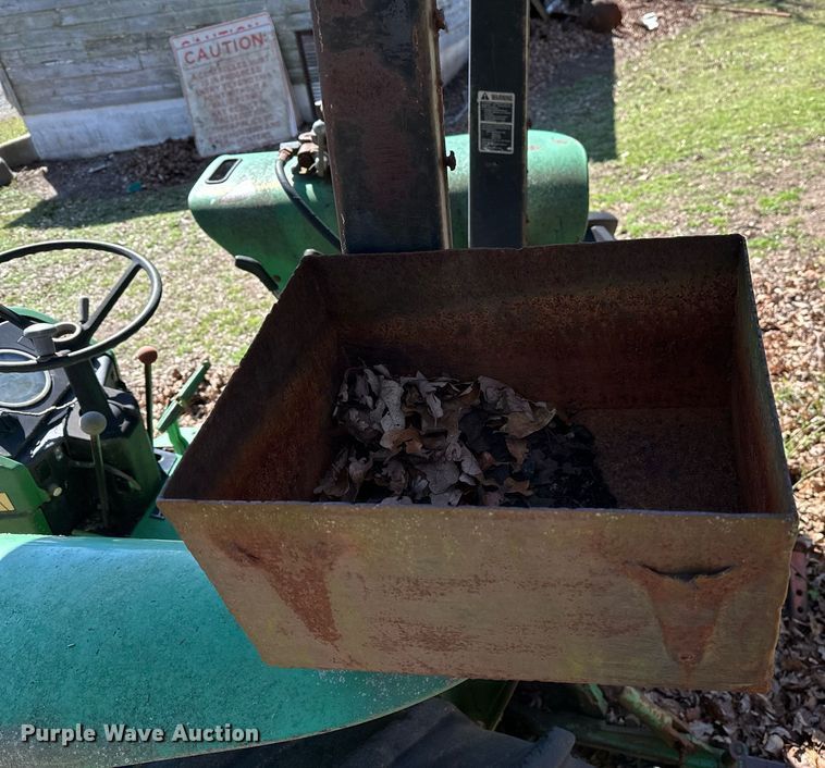 image for item LR9559 1990 John Deere 2755  MFWD tractor