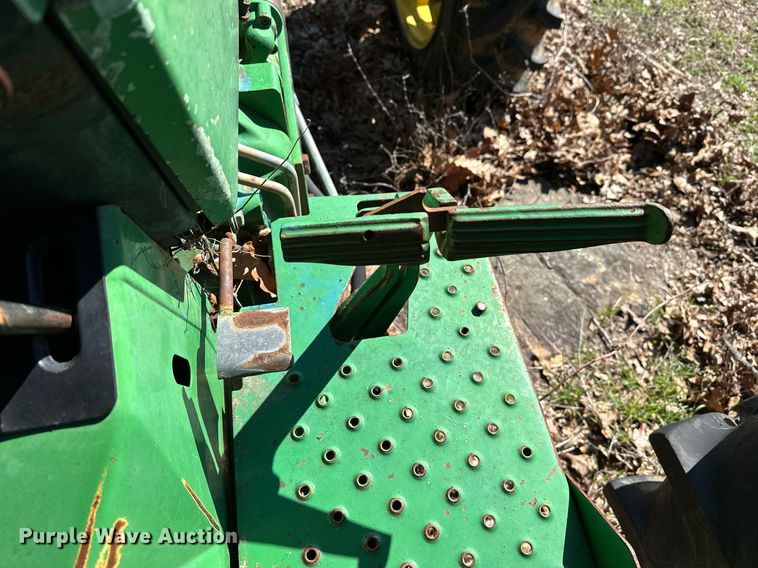 image for item LR9559 1990 John Deere 2755  MFWD tractor
