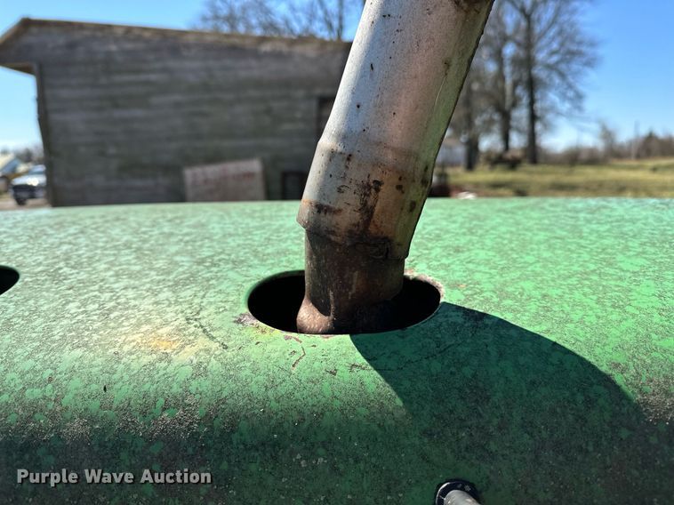 image for item LR9559 1990 John Deere 2755  MFWD tractor