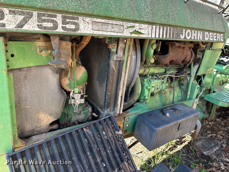 image for item LR9559 1990 John Deere 2755  MFWD tractor