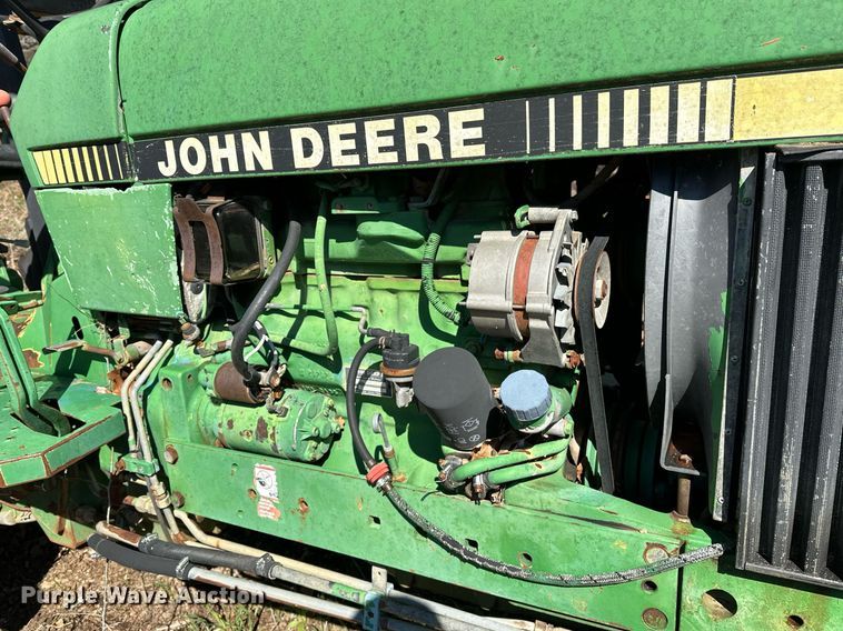 image for item LR9559 1990 John Deere 2755  MFWD tractor