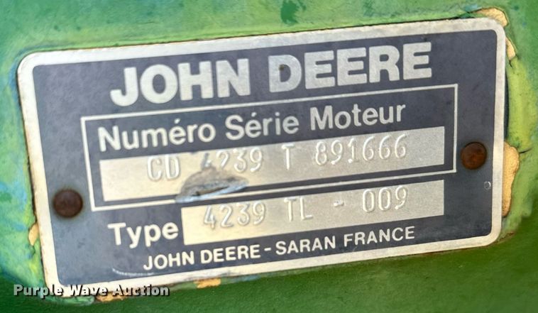 image for item LR9559 1990 John Deere 2755  MFWD tractor