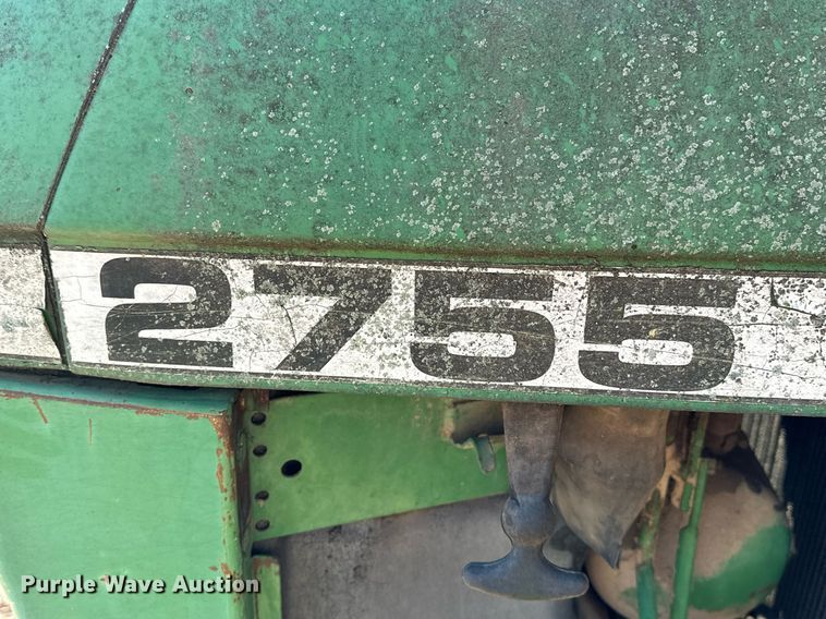 image for item LR9559 1990 John Deere 2755  MFWD tractor