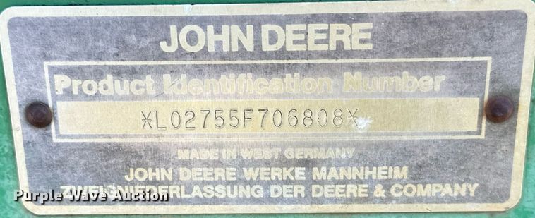 image for item LR9559 1990 John Deere 2755  MFWD tractor