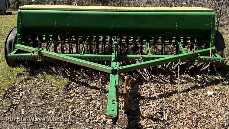 image for item LR9561 John Deere 8300  grain drill