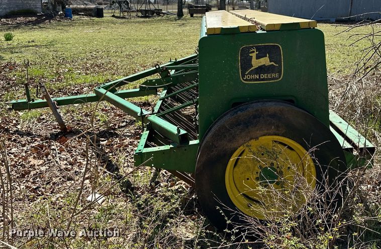 image for item LR9561 John Deere 8300  grain drill