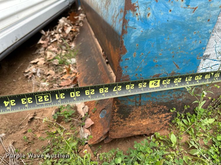 image for item LR9585 Rhino B72  box blade