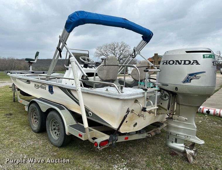 image for item LR9591 2010 Blue Wave 220 Classic  boat