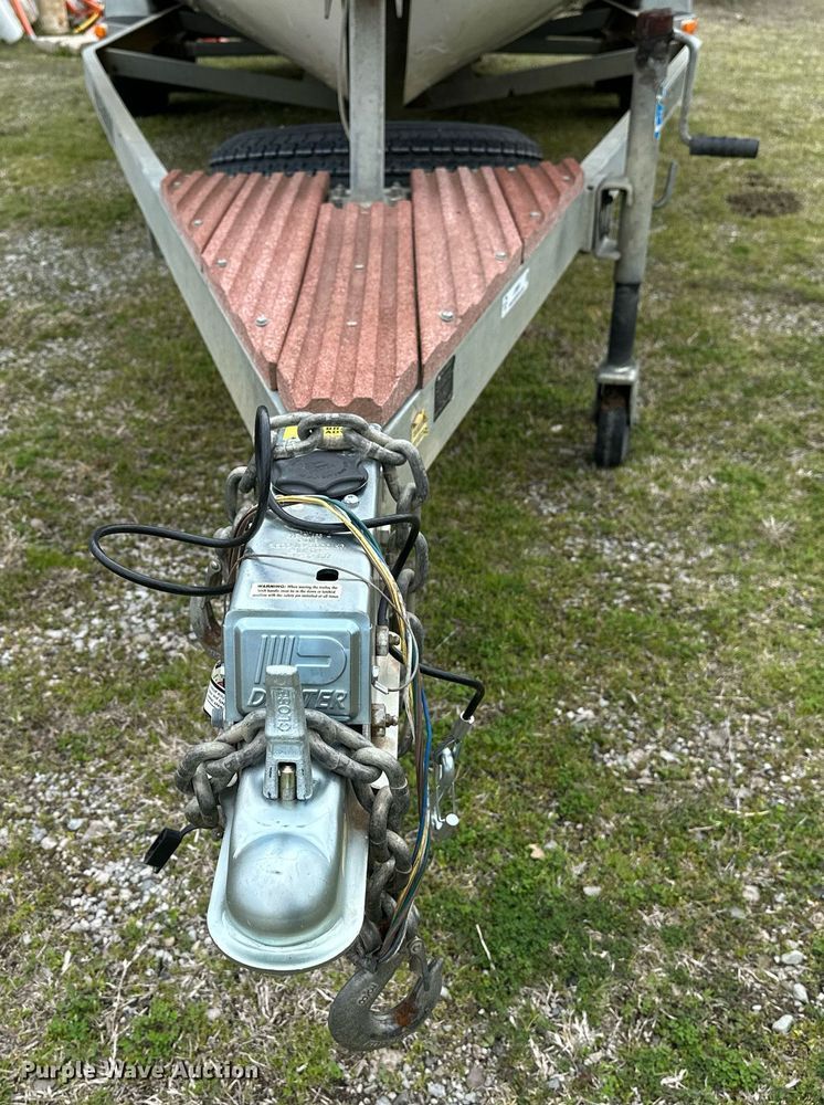 image for item LR9591 2010 Blue Wave 220 Classic  boat