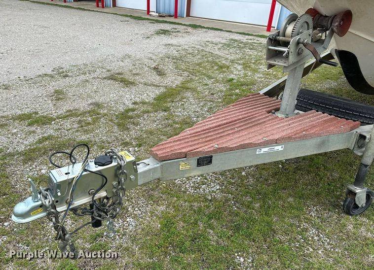 image for item LR9591 2010 Blue Wave 220 Classic  boat