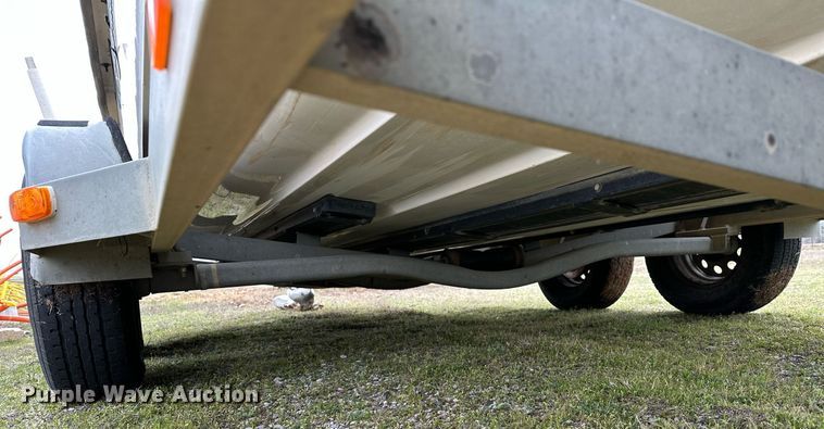 image for item LR9591 2010 Blue Wave 220 Classic  boat