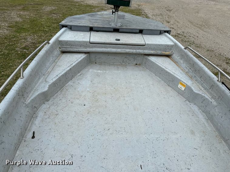 image for item LR9591 2010 Blue Wave 220 Classic  boat