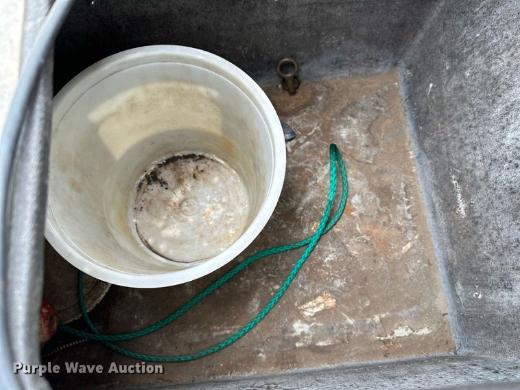 image for item LR9591 2010 Blue Wave 220 Classic  boat