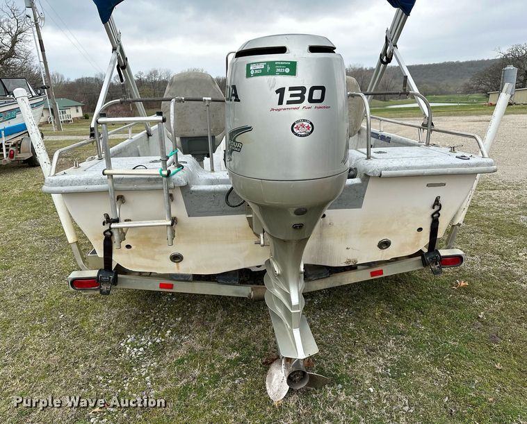 image for item LR9591 2010 Blue Wave 220 Classic  boat