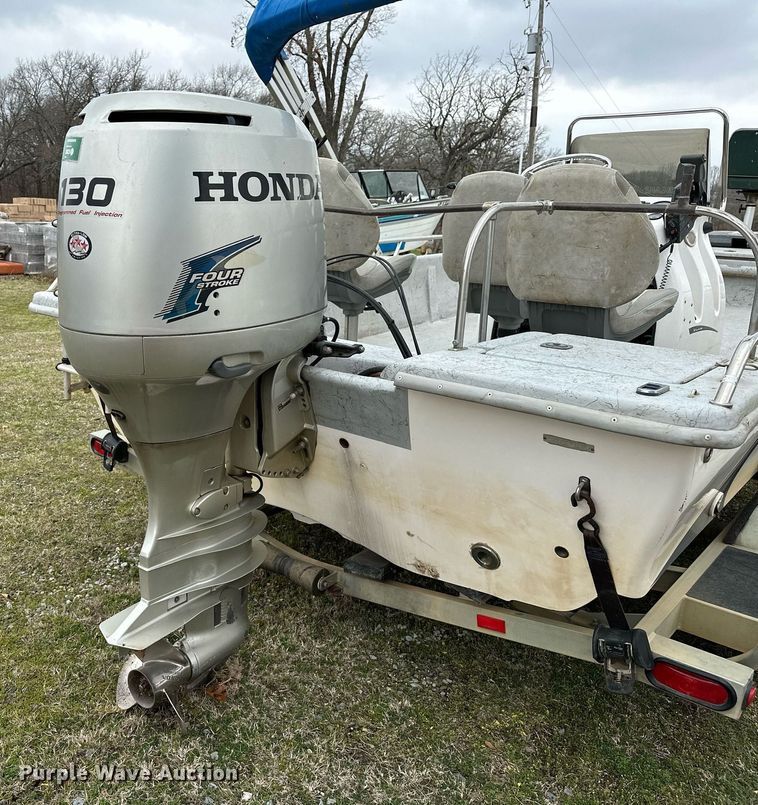 image for item LR9591 2010 Blue Wave 220 Classic  boat