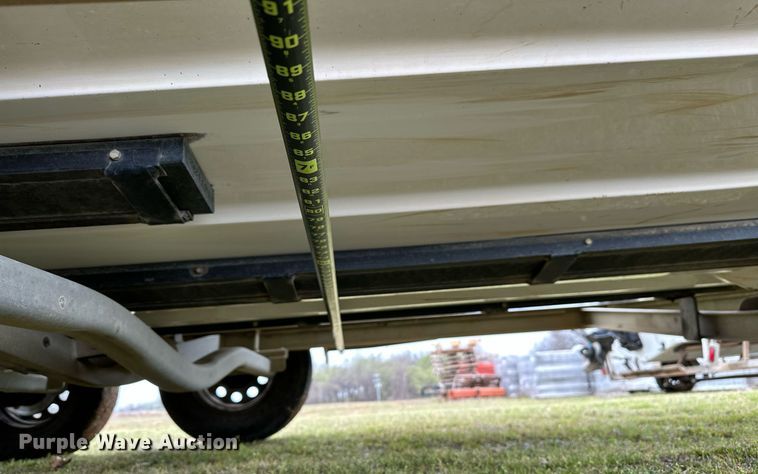 image for item LR9591 2010 Blue Wave 220 Classic  boat