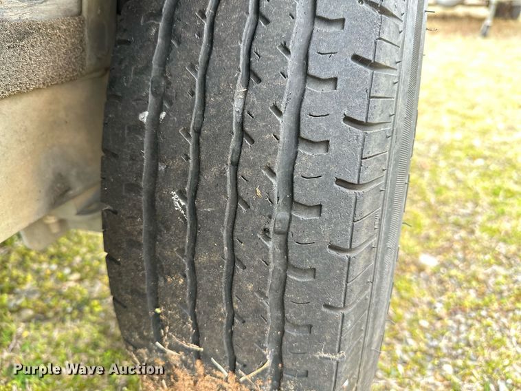 image for item LR9591 2010 Blue Wave 220 Classic  boat