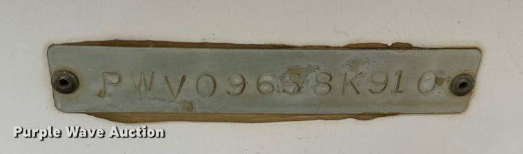 image for item LR9591 2010 Blue Wave 220 Classic  boat