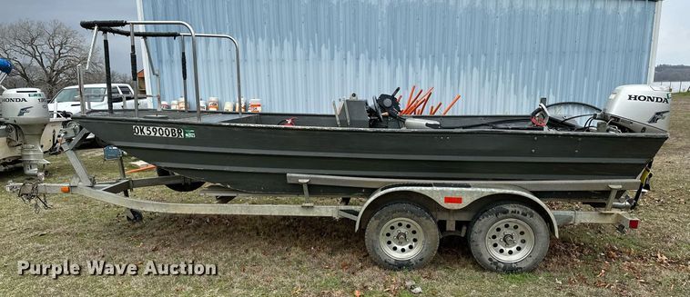 image for item LR9592 2006 Voyager 1885 Jon  boat