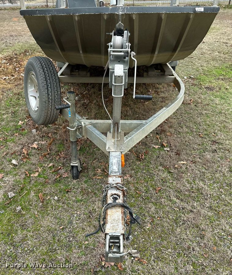 image for item LR9592 2006 Voyager 1885 Jon  boat