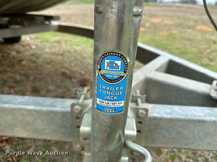 image for item LR9592 2006 Voyager 1885 Jon  boat