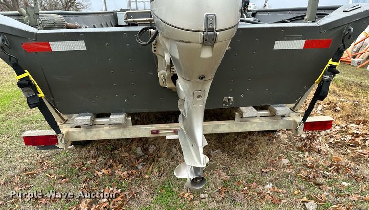 image for item LR9592 2006 Voyager 1885 Jon  boat