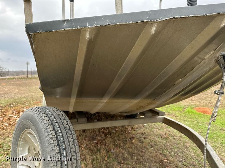 image for item LR9592 2006 Voyager 1885 Jon  boat