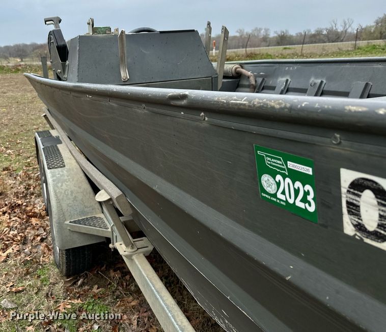 image for item LR9592 2006 Voyager 1885 Jon  boat