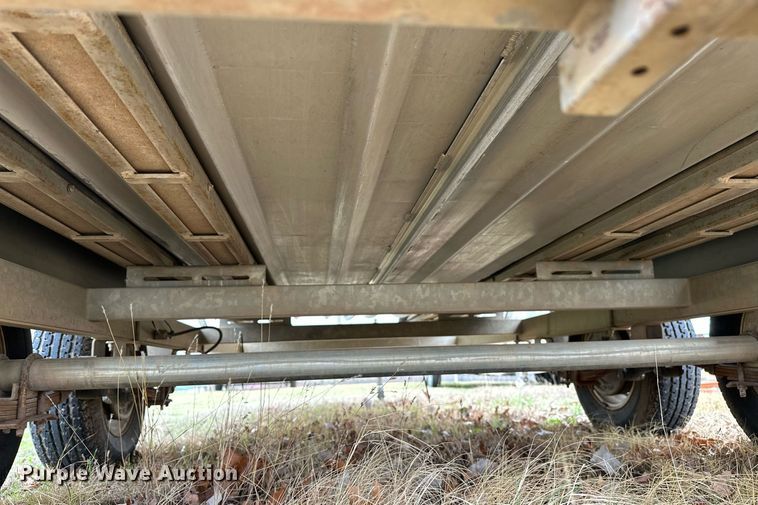 image for item LR9592 2006 Voyager 1885 Jon  boat